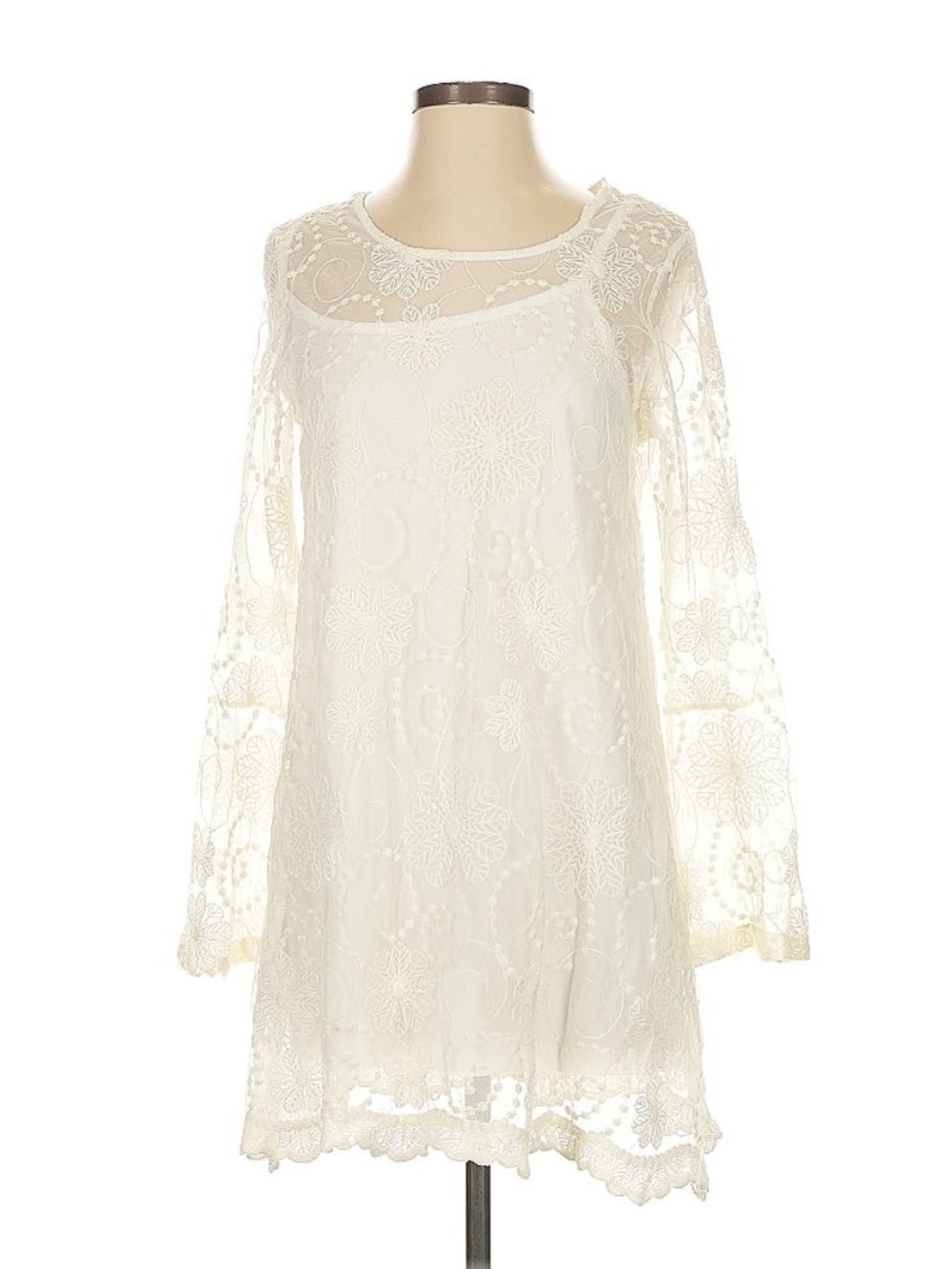 indigo soul Cream Lace Long-Sleeve Shift Dress